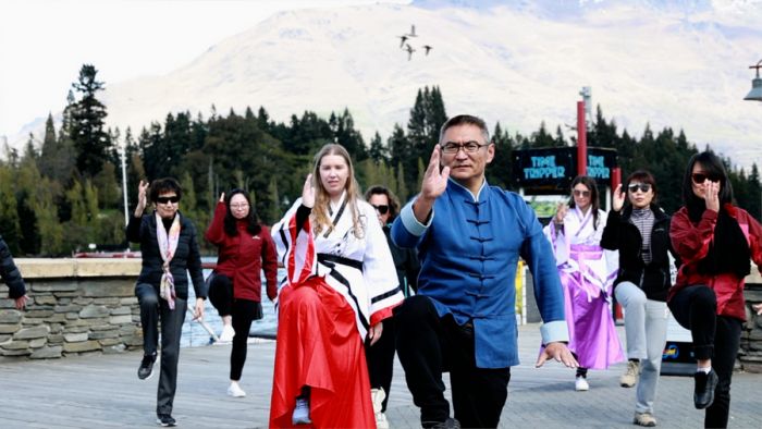 Guru Bahasa Mandarin Demo Tai Chi di Selandia Baru-Image-5