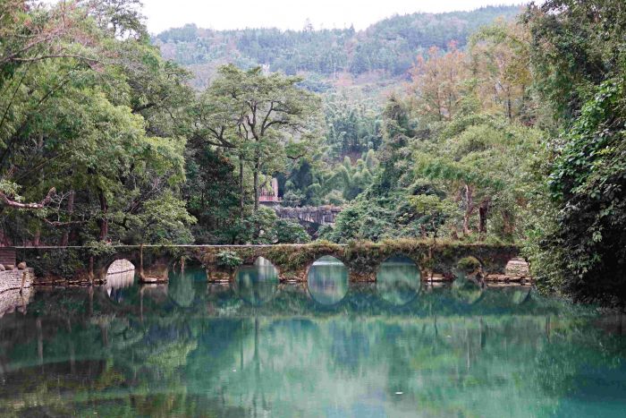 Karunia Alam: Air Biru Kehijauan Warnai Karst China Selatan-Image-3