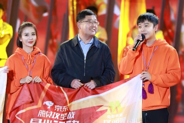 Dipuji Netizen, Aktris Tong Liya Umumkan Perceraian dengan Chen Sicheng-Image-3