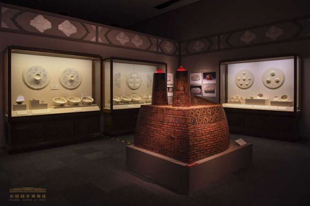 Pameran Porselen Peninggalan Longmen-Shanxi Hejin-Image-1