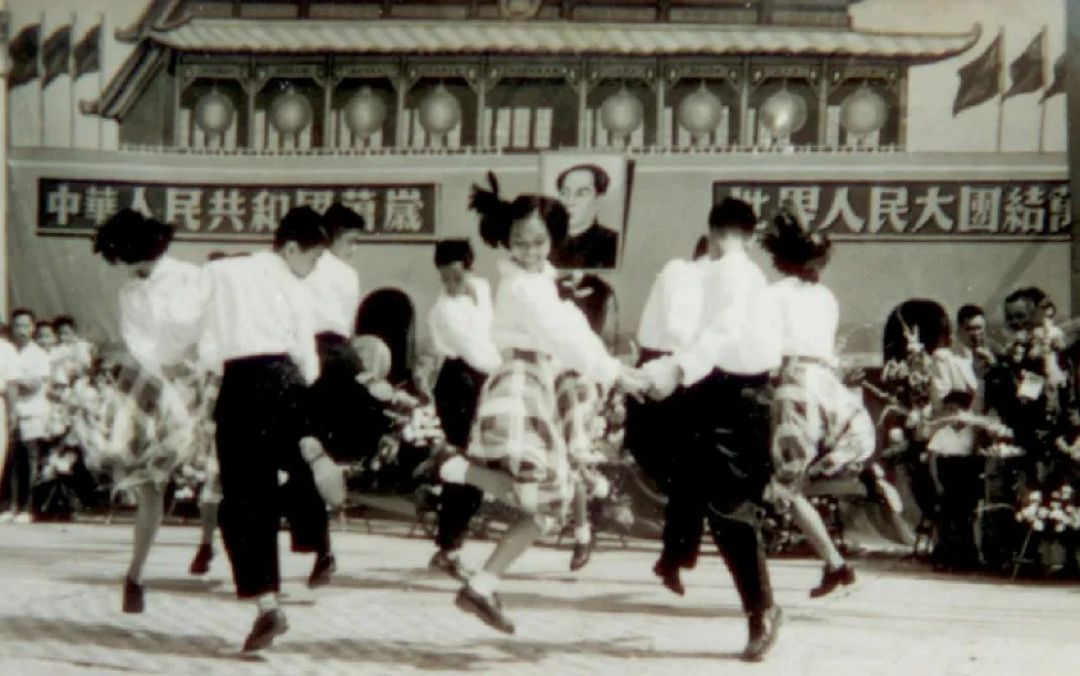 Dubes China Adakan Pameran Untuk Kenang Sejarah Panjang Persahabatan China-Indonesia-Image-3