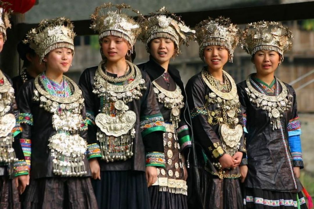 Keragaman Budaya yang Unik Etnis Dong-Image-3