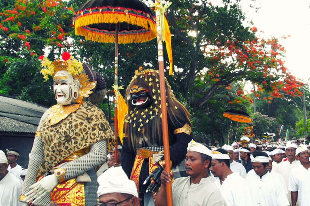 Legenda Barong Landung, Percampuran Budaya Bali dan China-Image-1