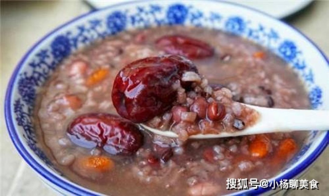 Bubur Lima Merah Khas China, Hidangan yang Enak dan Kaya Manfaat-Image-1