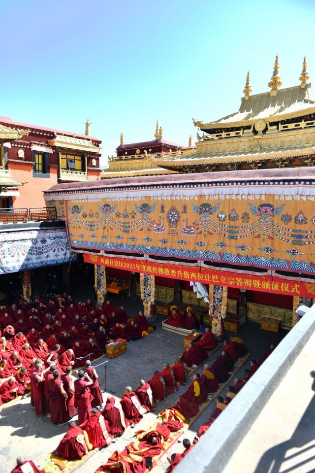 POTRET: 13 Biksu Tibet Menerima Gelar Buddha Tertinggi-Image-4