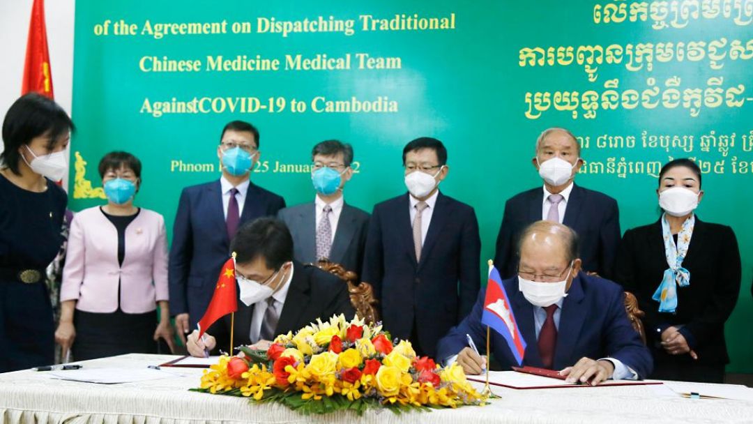China Akan Kirim Pakar TCM ke Kamboja Untuk Perangi COVID-19-Image-1