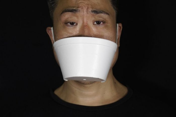Karya Seni dari Masker Visualisasikan Pandemi dan Isu Politik Hong Kong-Image-2