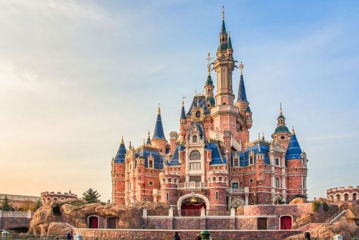 Sambut Imlek, Shanghai Disney Bakal Tampilkan Lebih Banyak Dekorasi China-Image-1