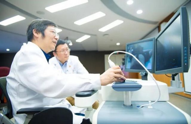 Robot Ultrasound Jarak Jauh Bertenaga 5G Bantu Para Dokter Beroperasi Di Tibet-Image-1
