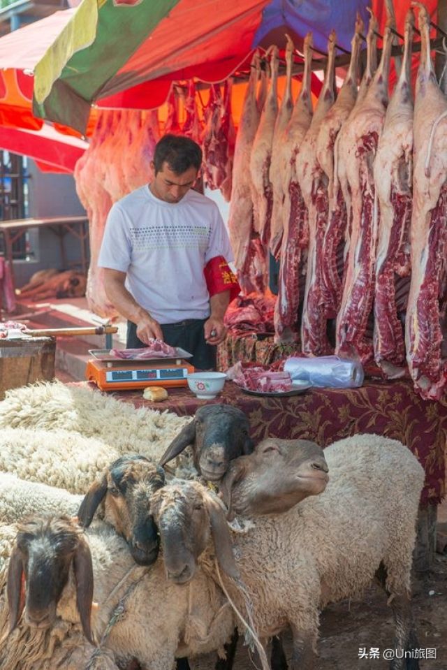 Pasar Sapi dan Domba Gambarkan Kehidupan di Xinjiang-Image-4