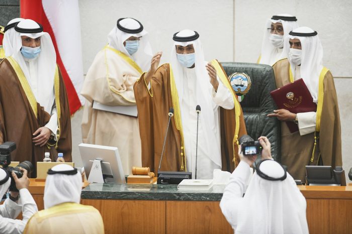 Xi Jinping Beri Selamat pada Emir Baru Kuwait-Image-1