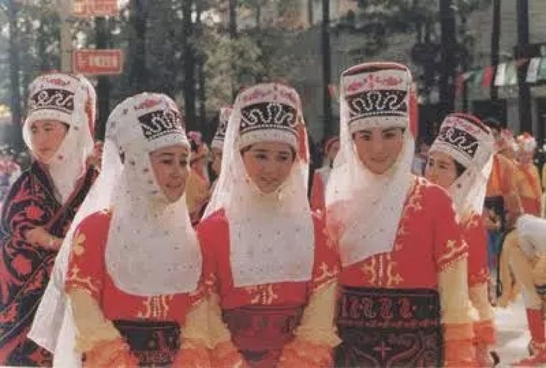 Ini Dia 5 Etnis Muslim di China, Mulai Dari Etnis Hui Hingga Kirgiz-Image-4