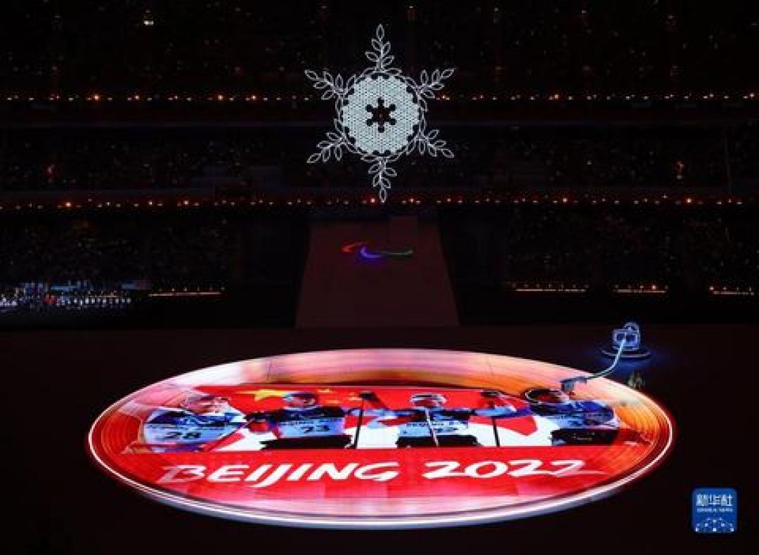 POTRET: Megahnya Penutupan Paralimpiade Musim Dingin Beijing 2022-Image-11