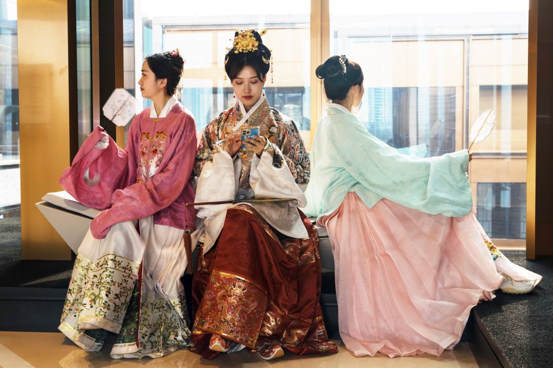 Kebiasaan Orang China Kuno Menaruh Barang di Lengan Baju, Bagaimana Bisa?-Image-1