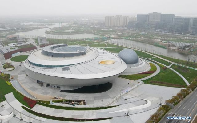 POTRET: Bangunan Planetarium Shanghai di Pudong Mirip UFO-Image-7