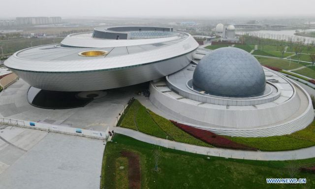 POTRET: Bangunan Planetarium Shanghai di Pudong Mirip UFO-Image-3