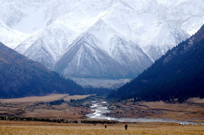 6 Gletser Terindah China dari Himalaya sampai Xinjiang-Image-3