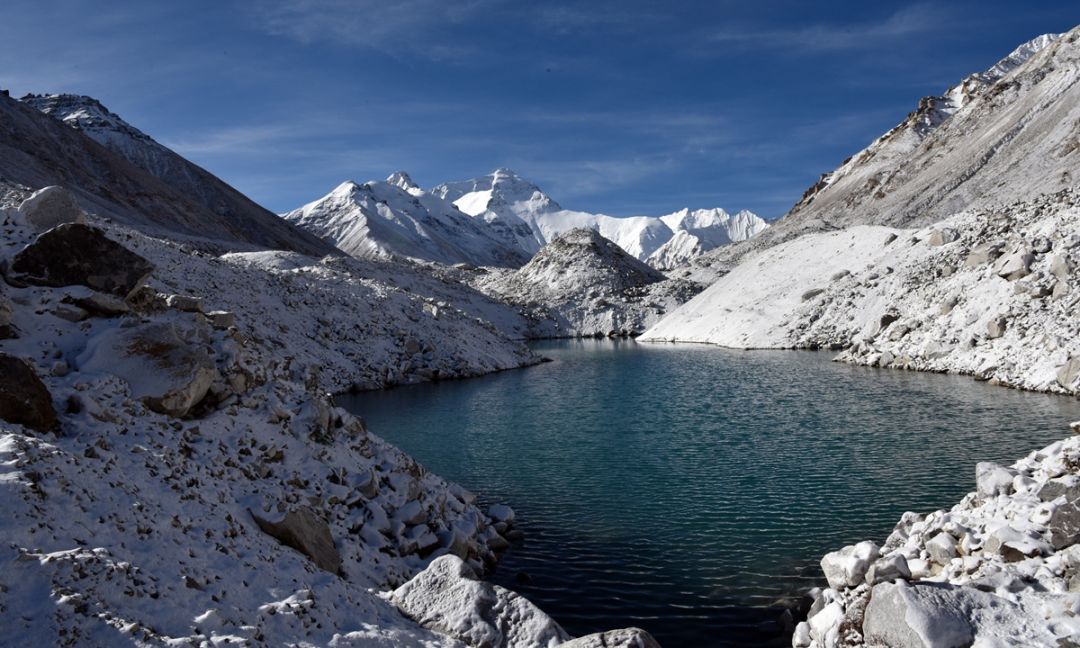 Hasil Riset Ilmuwan China di Puncak Everest Dibagi Gratis-Image-1