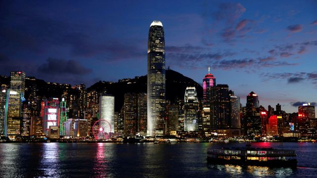 SFC: Larangan Investasi AS Di China Berdampak Kecil Pada Pasar Hong Kong-Image-1