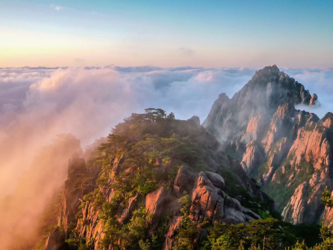 10 Pegunungan Indah di China-Image-2