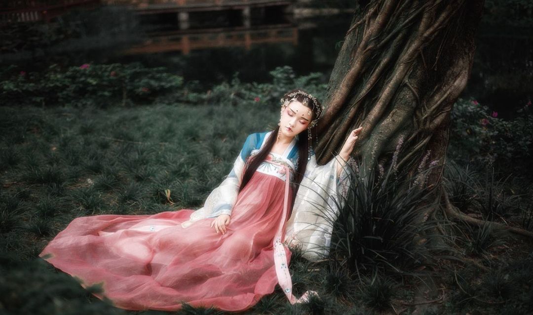 Mitologi China: Cinta Dewa pada Kecantikan Yaoji-Image-1