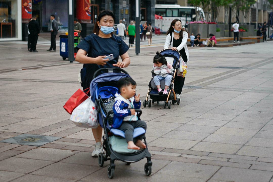 Tingkat Kelahiran China Anjlok, Catat Rekor Terendah-Image-1