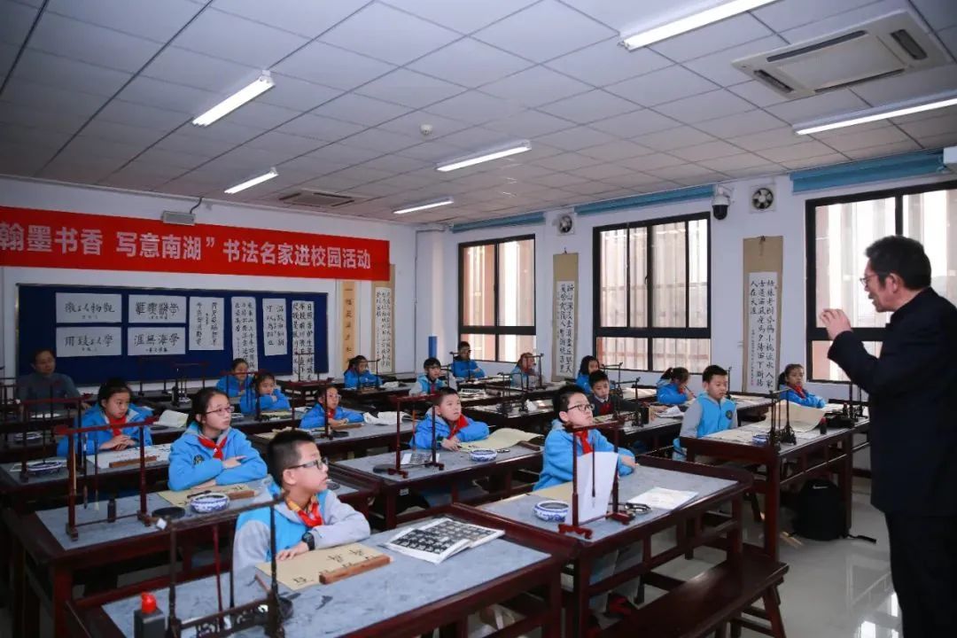 China Tawarkan Kursus Pendidikan Budaya Tradisional di Sekolah-Image-1