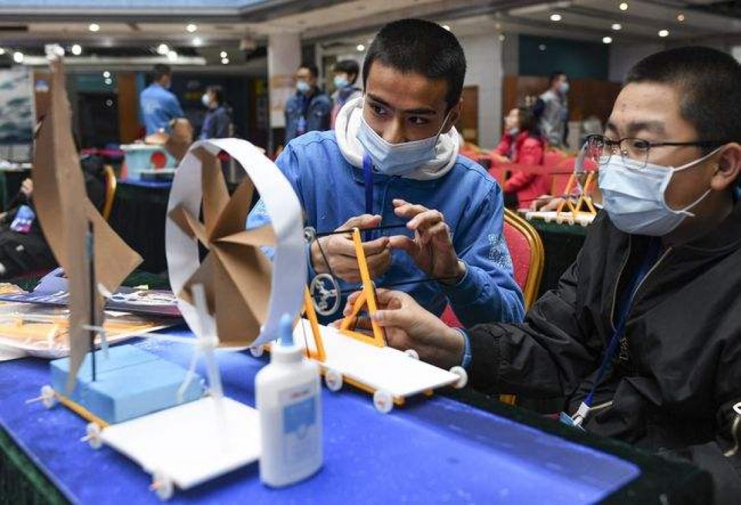 Xinjiang Bangun 100 Pusat Sosialisasi Sains Untuk Pemuda Pedesaan-Image-1