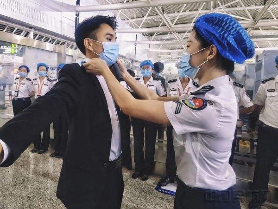 China Lakukan Pemeriksaan Keamanan Efisien di Bandara-Bandara Utama-Image-1