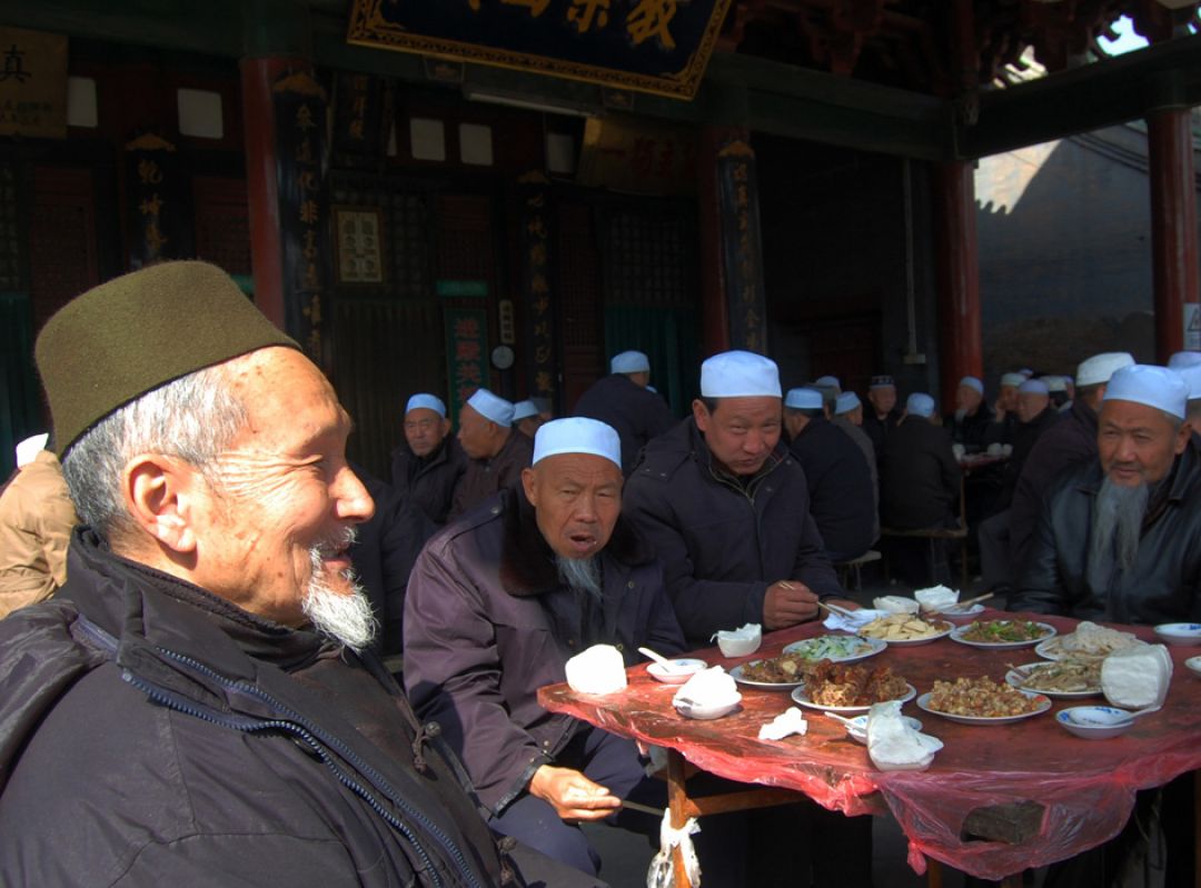 Begini Perayaan Keagamaan Etnis Salar, Minoritas Muslim di China-Image-4