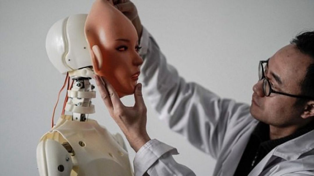Canggih ! China Ciptakan Robot Pelukis-Image-1