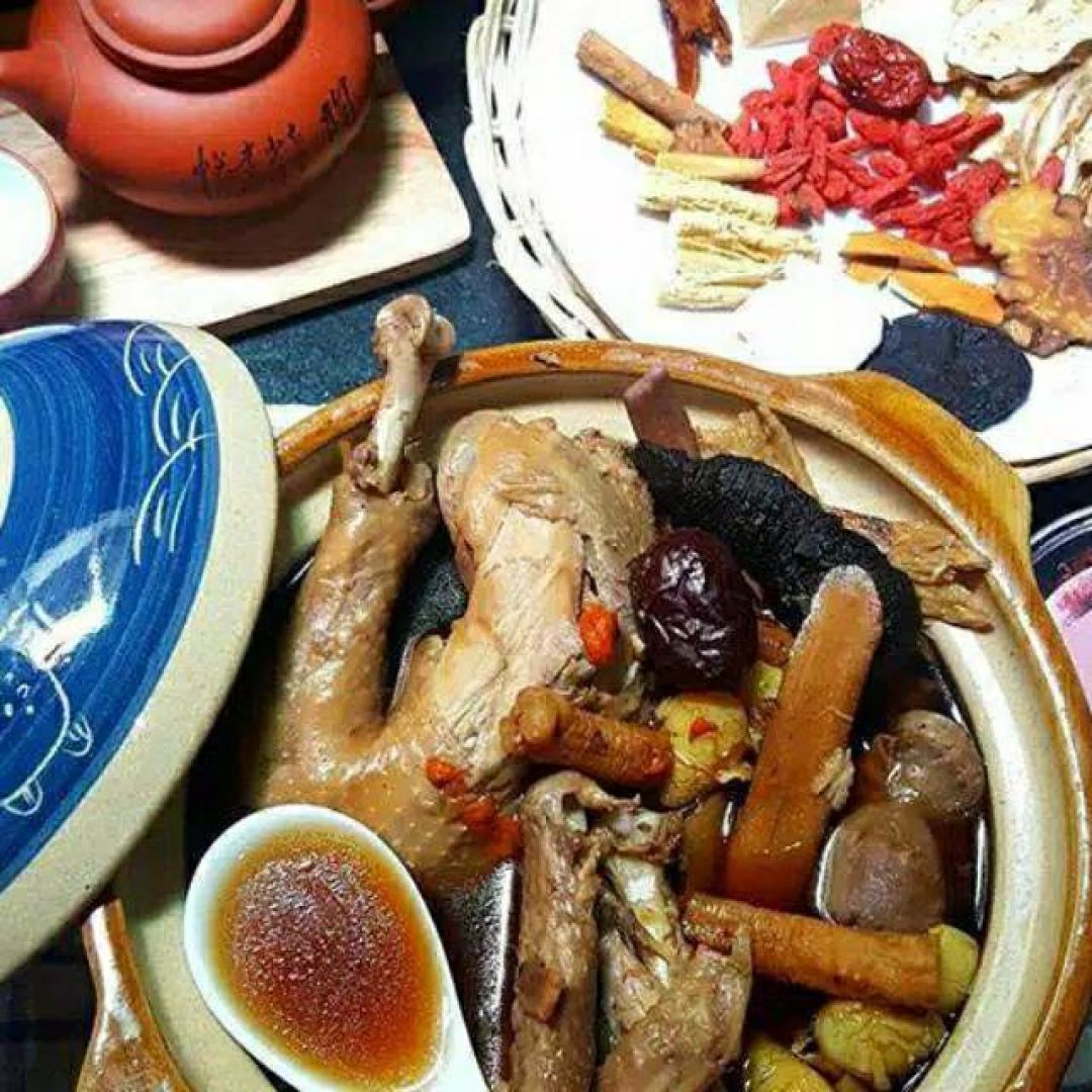 Cia Po, Sup Ayam Ramuan Herbal yang Menyehatkan-Image-1
