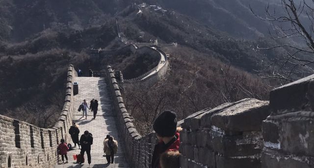 Dua Turis Asal Senegal Masuk Tembok Besar China Secara Ilegal-Image-1