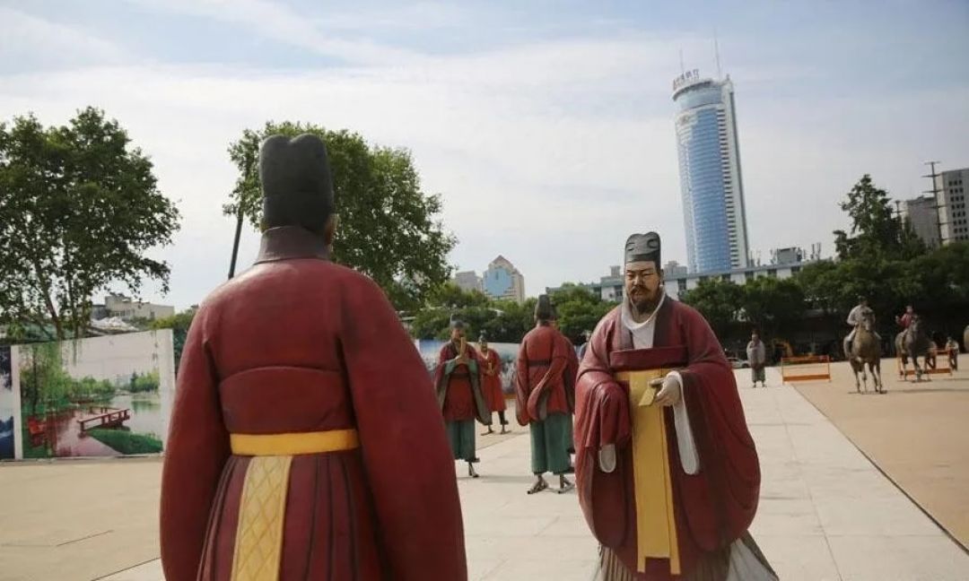 Patung Kuda di Xi'an Membawa Suasana Kembali ke Dinasti Tang-Image-5