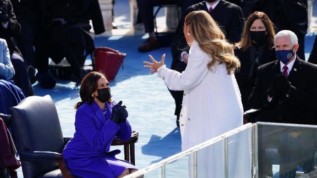 FOTO : Penampilan Lady Gaga dan JLo Dalam Pelantikan Joe Biden-Image-6