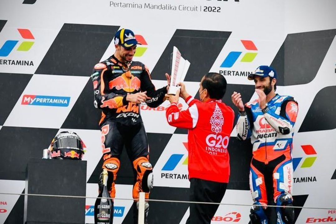 Hasil MotoGP Mandalika 2022: Oliveira Juara, Quartararo Kedua-Image-1