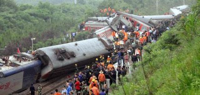 SEJARAH: 2010 Kecelakaan Kereta Terjadi di Jiangxi-Image-1