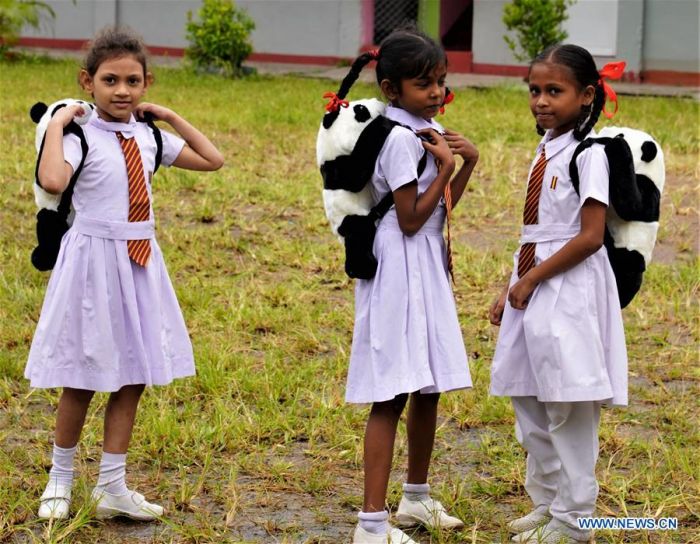 Kedutaan Tiongkok Beri Hadiah Siswa Sri Lanka-Image-1