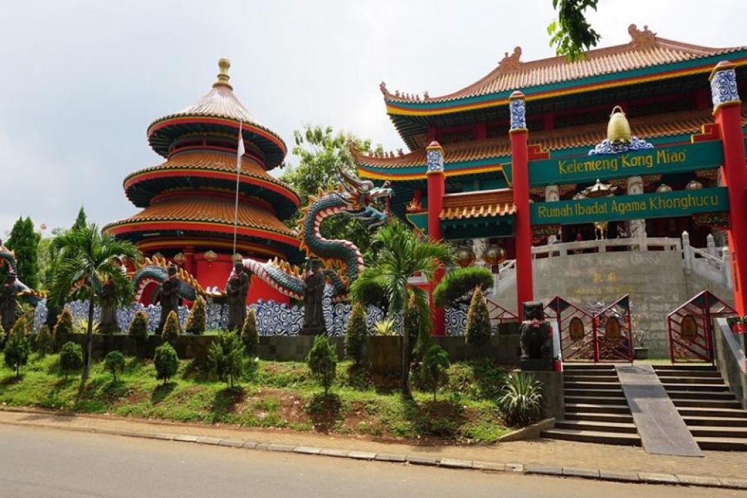 Menilik Kelenteng Kong Miao di Taman Mini Indonesia Indah-Image-1