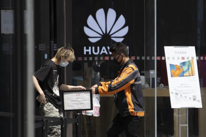 Kemendag Tiongkok Tanggapi Serangan AS terhadap Huawei-Image-1