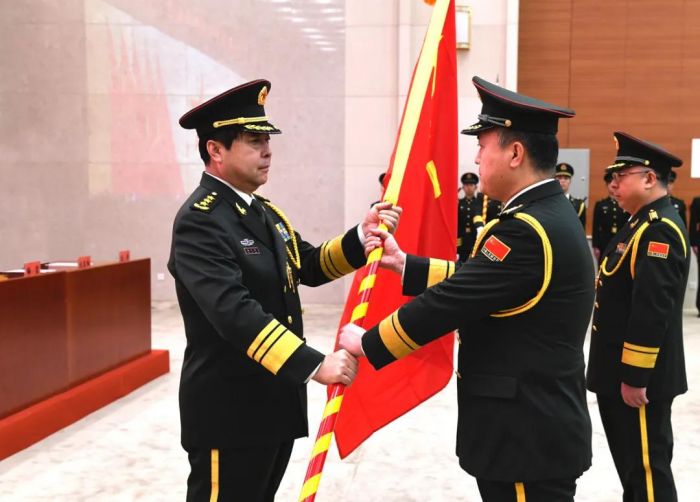 Bai Lu Jadi Komisaris Politik Akademi Ilmu Militer China-Image-1