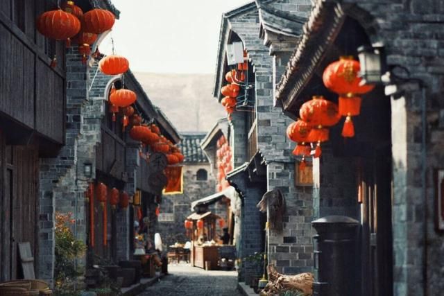 Berkunjung ke Kota Kuno Viral di Shanghai dengan Transportasi yang Nyaman-Image-1