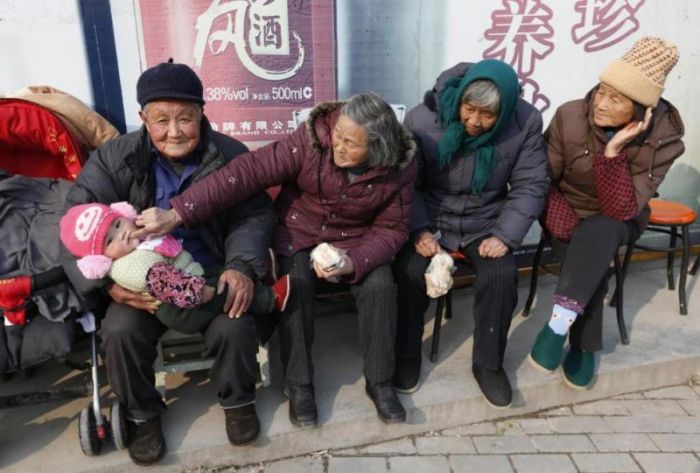 Jumlah Lansia China Lebih dari 200 Juta, Dilakukan Riset Perawatan-Image-1