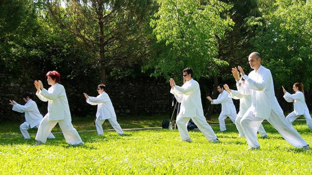 Latihan Tai Chi Duduk Bantu Tingkatkan Pemulihan Stroke-Image-1