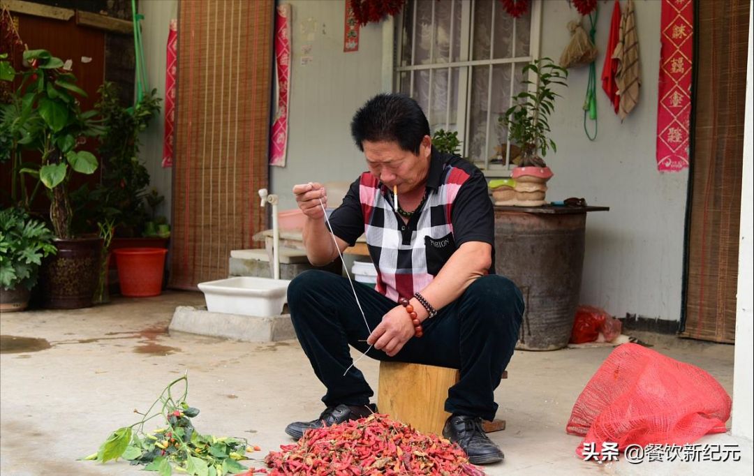 Kenalin Raja Cabai Asal China, Kuat Makan 3kg Cabai Sehari-Image-3
