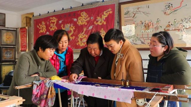 Sulaman Beijing yang Indah, Seni Jarum Kekaisaran-Image-2
