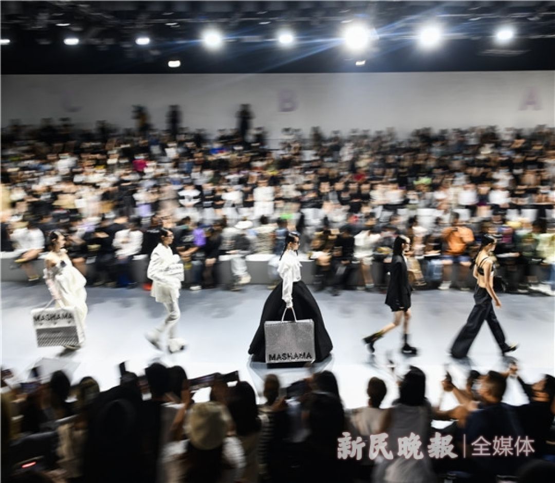 Koleksi Baru Mashama Tampil di Pekan Mode Shanghai-Image-1