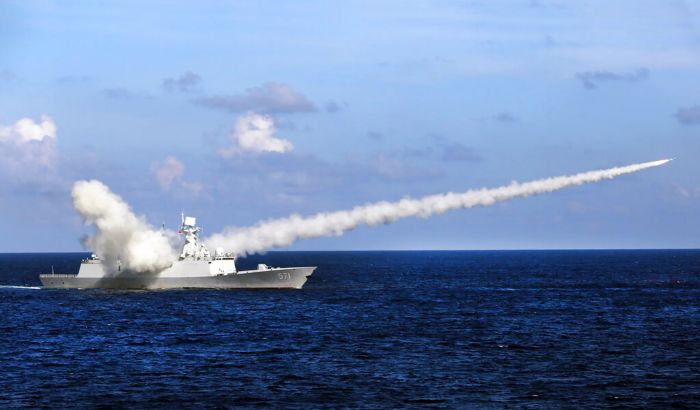 Militer Usir Kapal Perusak AS dari Laut Tiongkok Selatan-Image-1