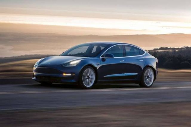 Tesla Tarik Ribuan Mobil di China, Ada Apa?-Image-1