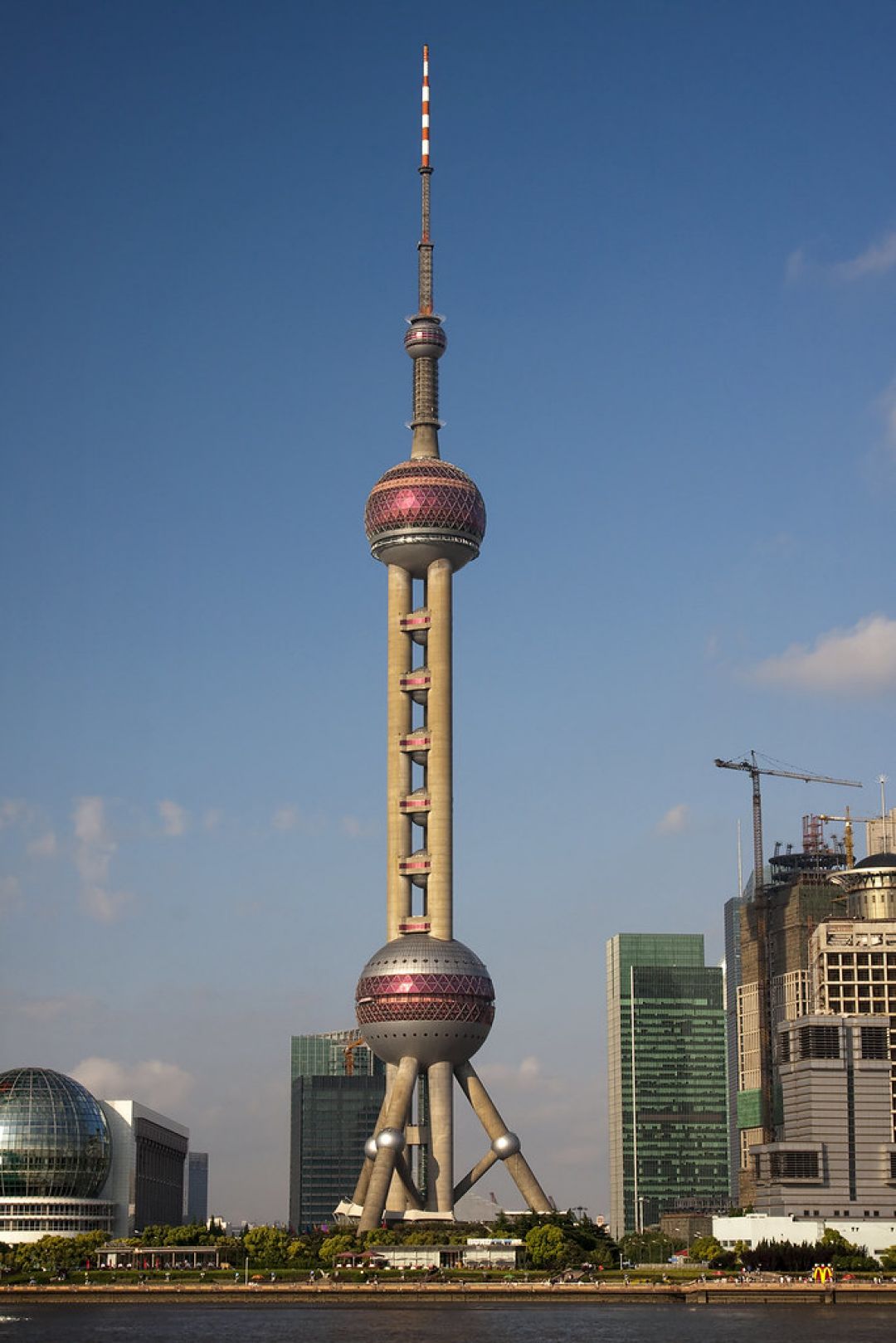 10 Fakta Oriental Pearl Tower di Shanghai yang Mengagumkan-Image-2